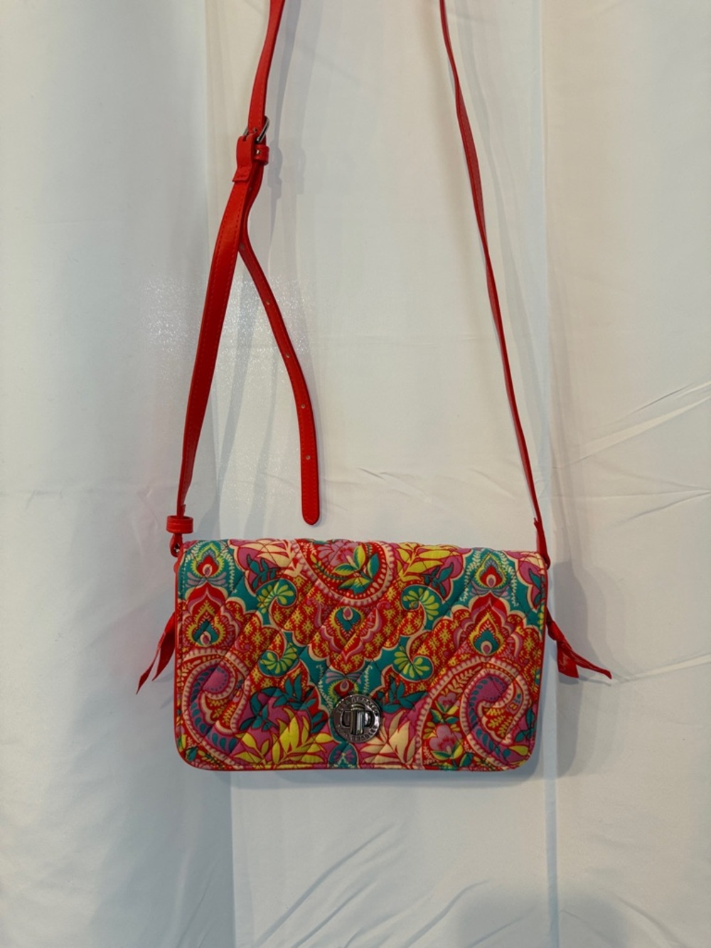 Vera Bradley Crossbody Bag Paisley In Paradise Turn Lock - Picture 2 of 12
